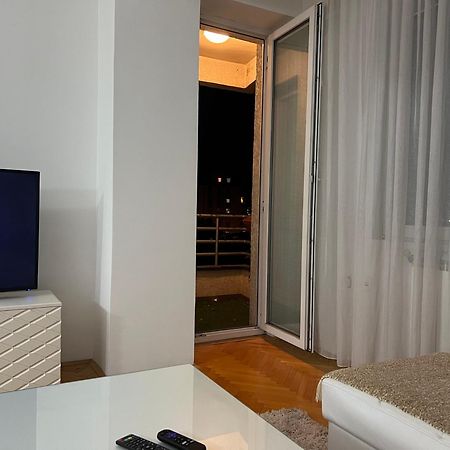 Karas Apartments สโกเปีย ภายนอก รูปภาพ